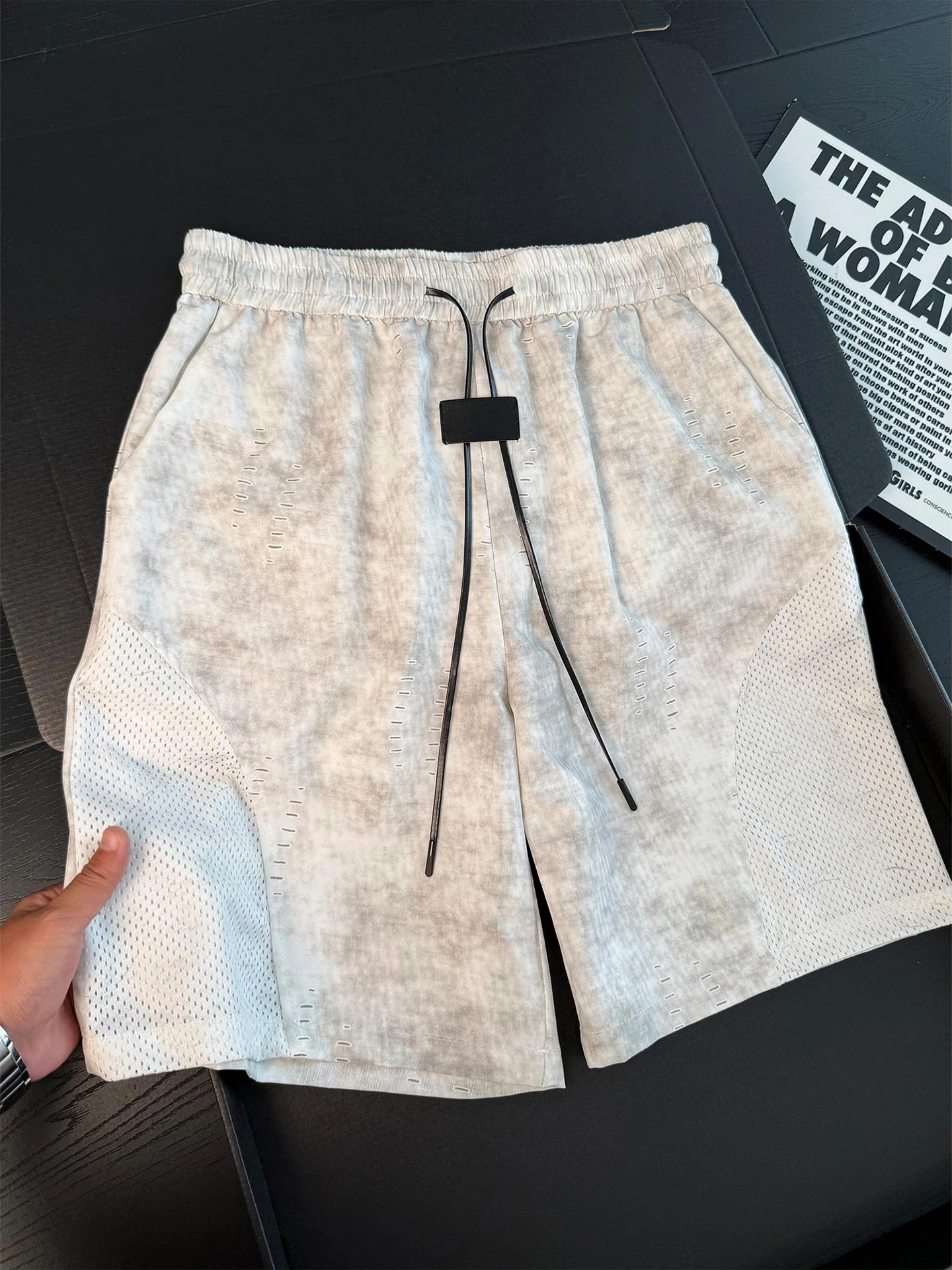 Quick Dry American Mesh Diagonal Cut Tie Dye Ice Silk Sport Shorts Men's Summer Hole Design Sensation Loose Fit Elastic Waist
Quick Dry American Mesh Diagonal Cut Tie Dye Ice Silk Sport Shorts Men's Summer Hole Design Sensation Loose Fit Elastic Waist