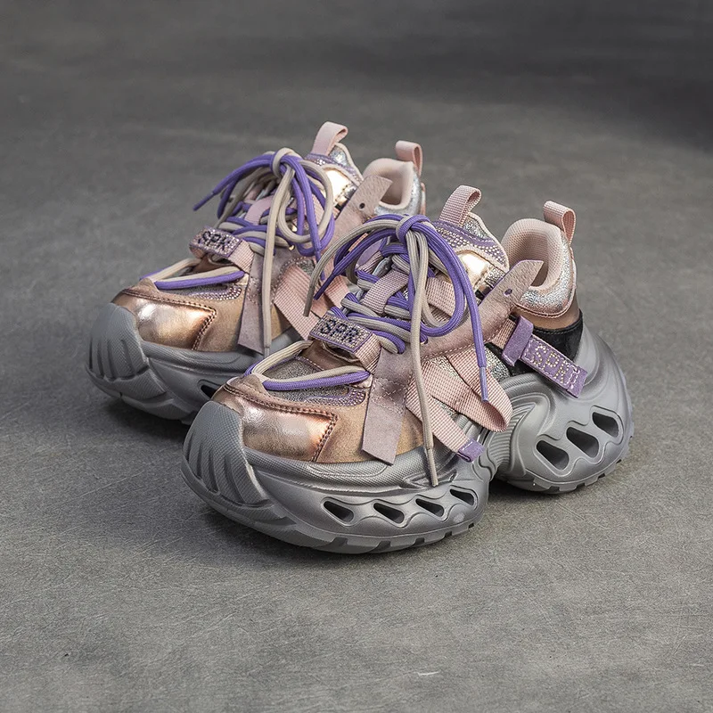 Удобные красочные повседневные женские кроссовки в стиле «папины туфли» для осени и зимы, новая модель, увеличивающие рост, для прогулок, ретро-стиль, с круглым носком, кожаный верх
Удобные красочные повседневные женские кроссовки в стиле «папины туфли» для осени и зимы, новая модель, увеличивающие рост, для прогулок, ретро-стиль, с круглым носком, кожаный верх