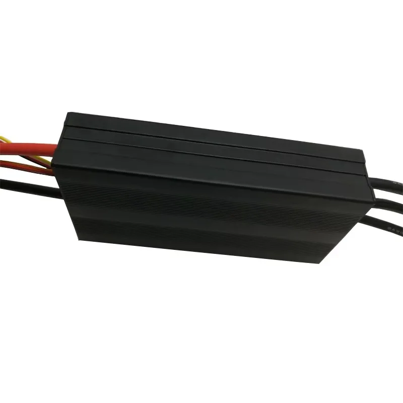 Бесщеточный регулятор скорости двигателя ESC для Flier 120 В 200 А Hv в беспилотных летательных автомобилях
Бесщеточный регулятор скорости двигателя ESC для Flier 120 В 200 А Hv в беспилотных летательных автомобилях