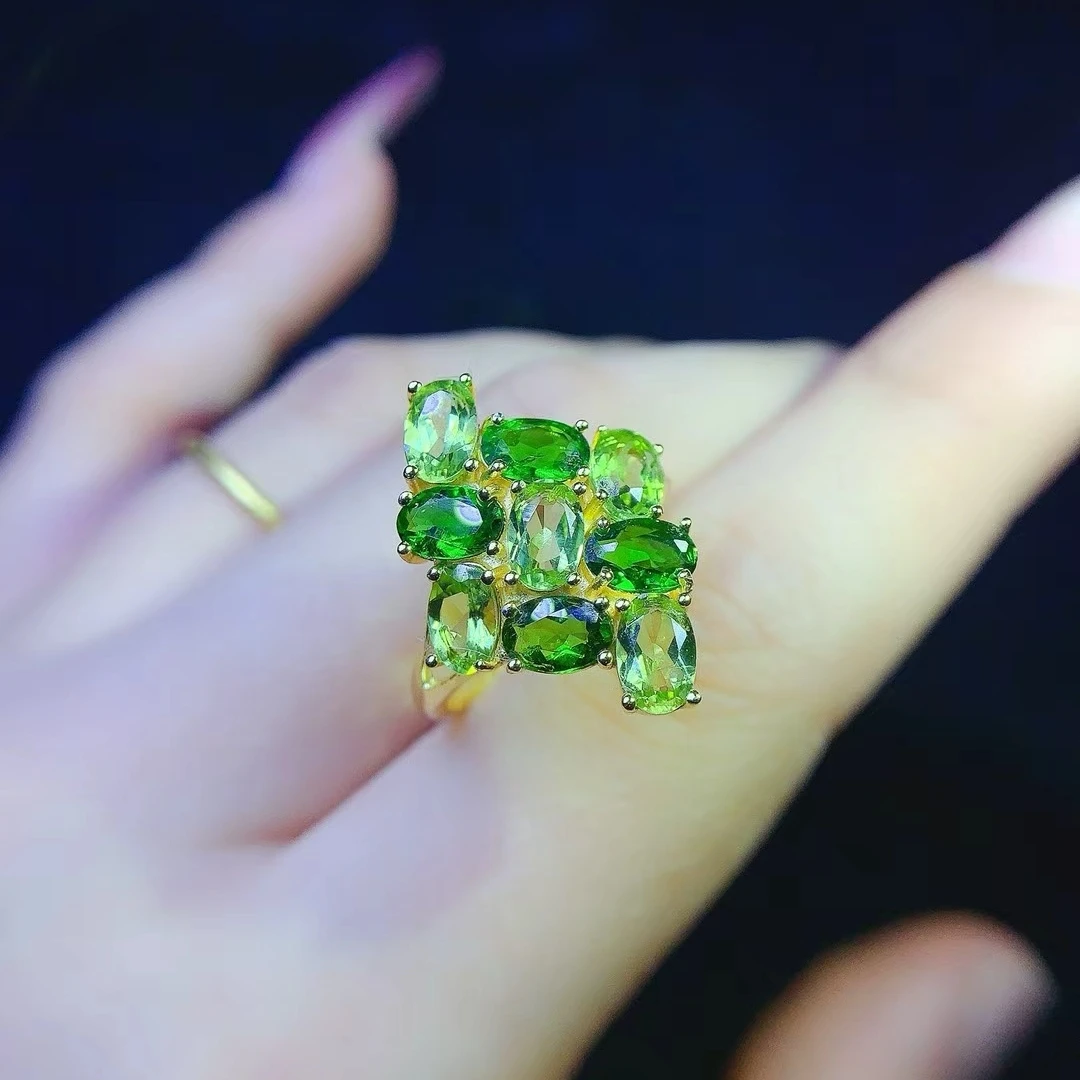 KJJEAXCMY Natural Diopside Ring S925 silver , electroplated locking color process, high clarity Full of luster Support testing
KJJEAXCMY Natural Diopside Ring S925 silver , electroplated locking color process, high clarity Full of luster Support testing