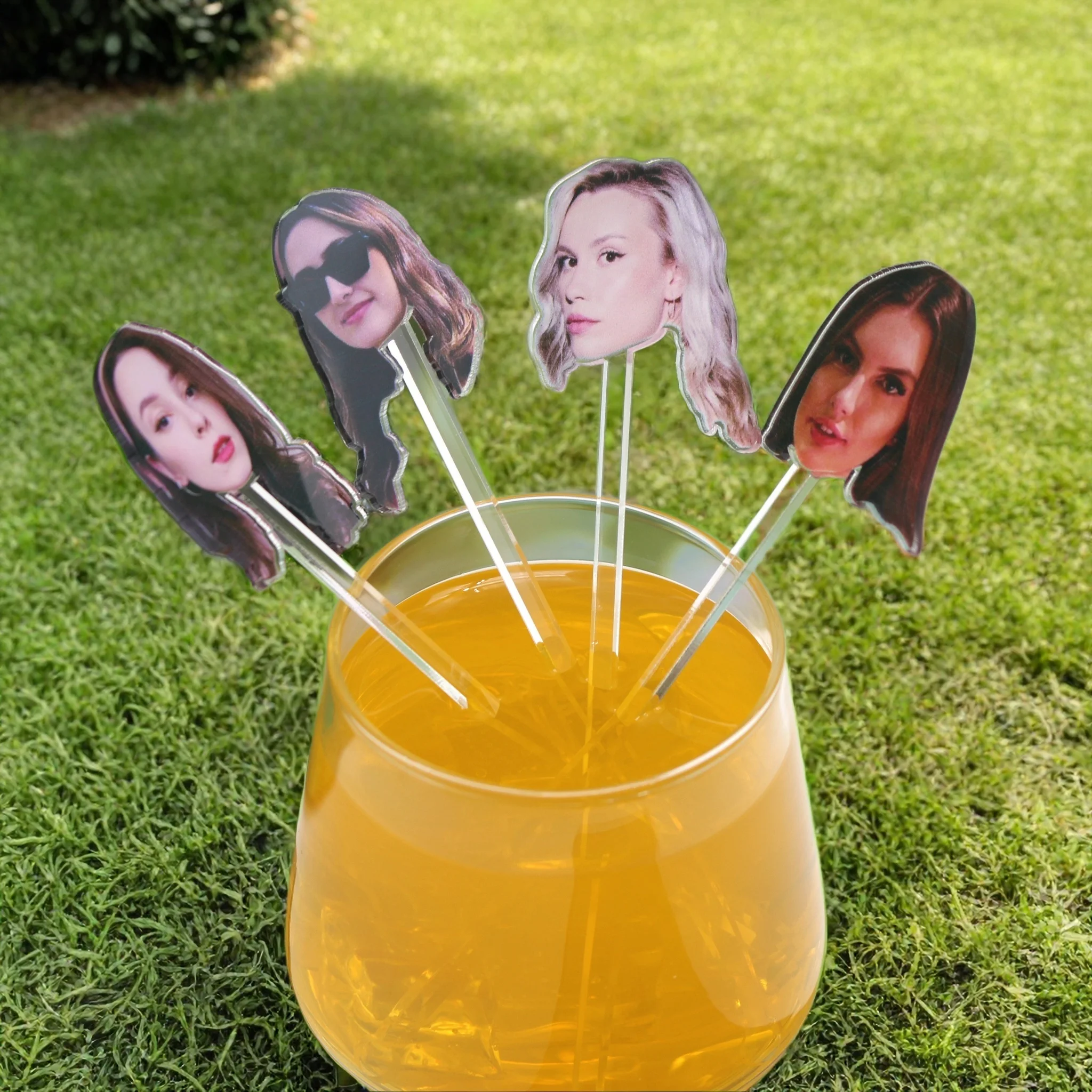 Personalized Drink Stirrers Custom Pet Photos Wedding Party Gift Table Decoration Acrylic Cocktail Stirrer Pet Birthday Souvenir
Personalized Drink Stirrers Custom Pet Photos Wedding Party Gift Table Decoration Acrylic Cocktail Stirrer Pet Birthday Souvenir