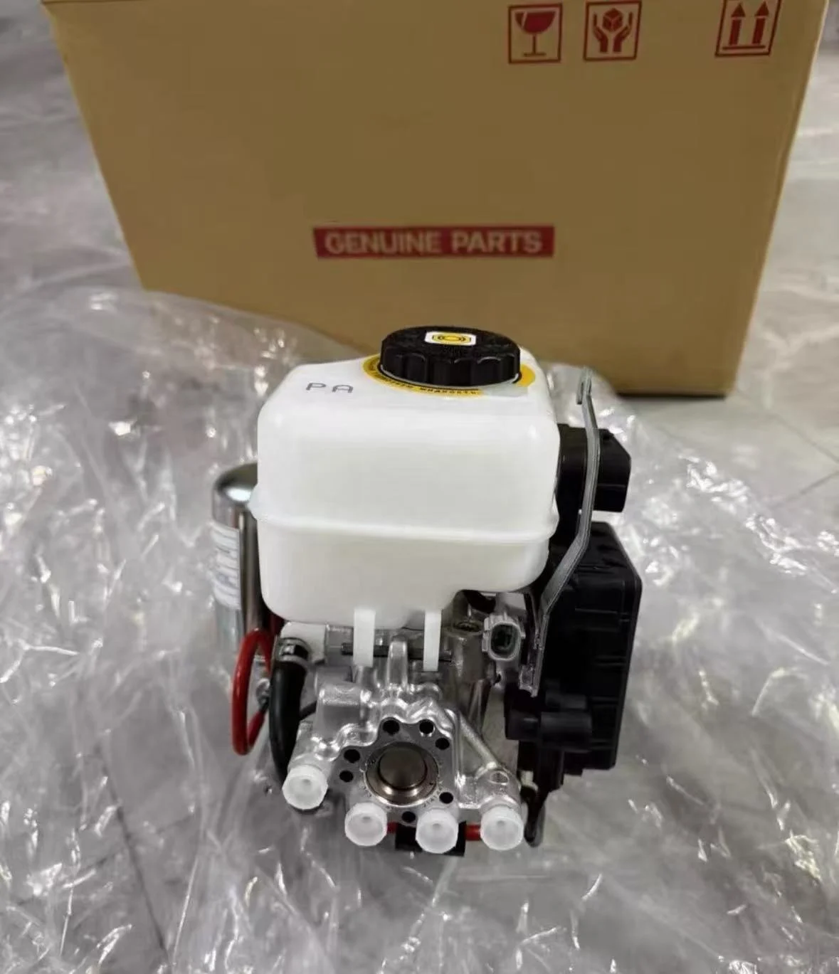 Original Brake Master Pump 89541-60320 8954160320 Anti-lock Braking System Pump Prado Land Cruiser 89541-60A11 8954160A11
Original Brake Master Pump 89541-60320 8954160320 Anti-lock Braking System Pump Prado Land Cruiser 89541-60A11 8954160A11