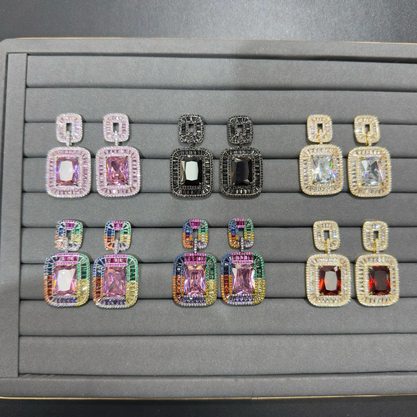 Women Classic Zircon Color Earrings 2026
Women Classic Zircon Color Earrings 2026