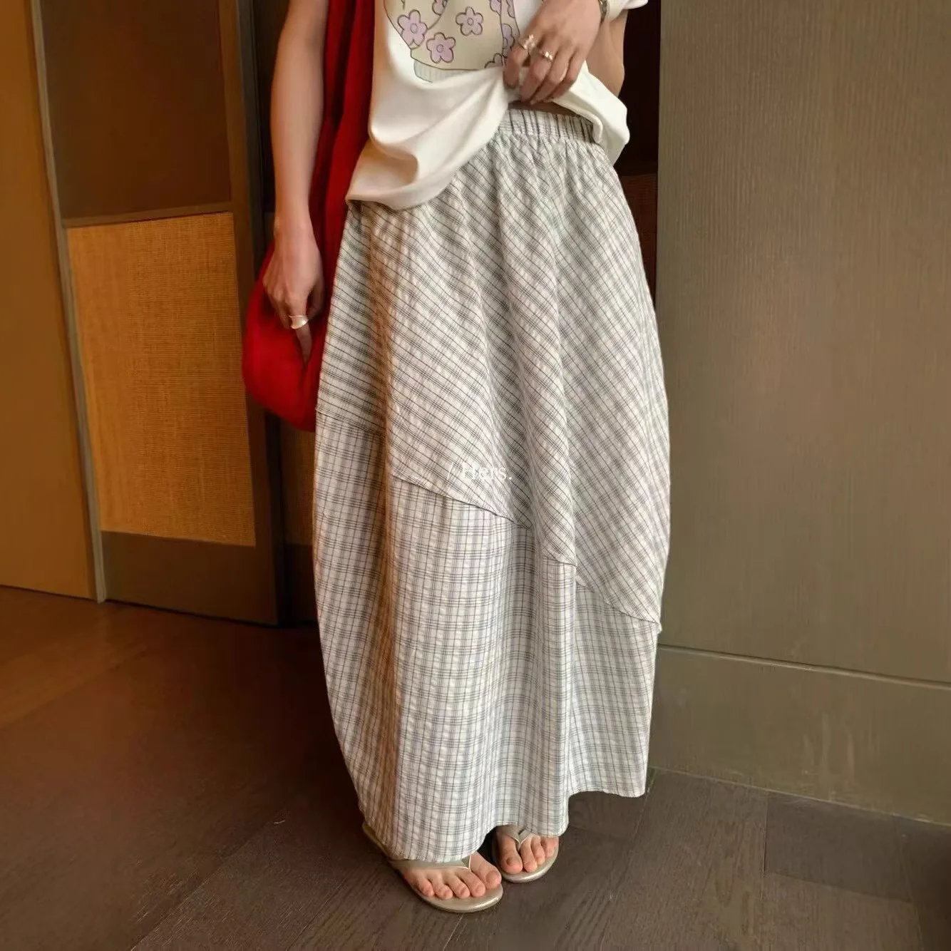 Retro Simple Plaid Skirt
Retro Simple Plaid Skirt