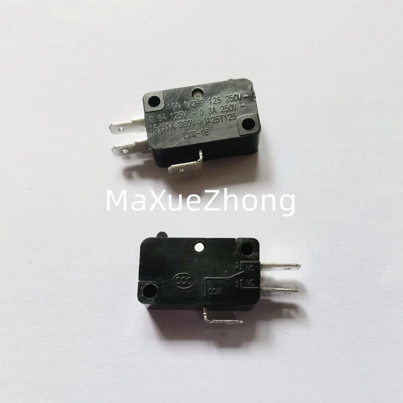 Original new 100% LXW-16 bakelite shell electric rice cooker micro switch contact switch
Original new 100% LXW-16 bakelite shell electric rice cooker micro switch contact switch