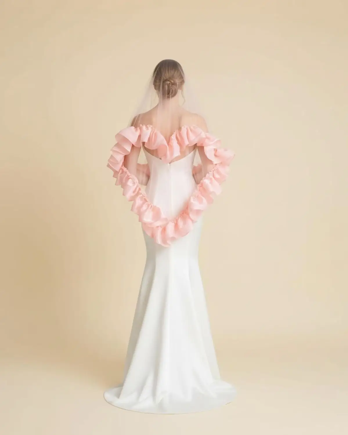 Pink Heart Wedding Veils Organza Ruffles Edge Formal Party Engagement Bride Veil Bridal Veils
Pink Heart Wedding Veils Organza Ruffles Edge Formal Party Engagement Bride Veil Bridal Veils