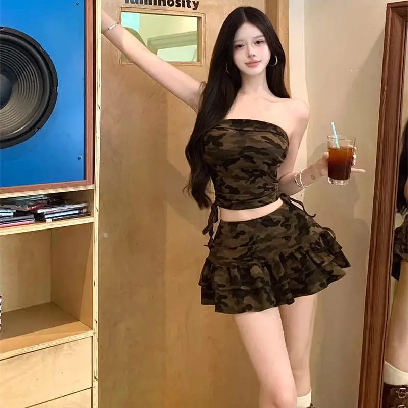 2026 New Summer Women's 2 Piece Outfits American Style Camo Print Tube Top Casual Skirt Set Fashion Versatile Slim Crop Top Set
2026 New Summer Women's 2 Piece Outfits American Style Camo Print Tube Top Casual Skirt Set Fashion Versatile Slim Crop Top Set