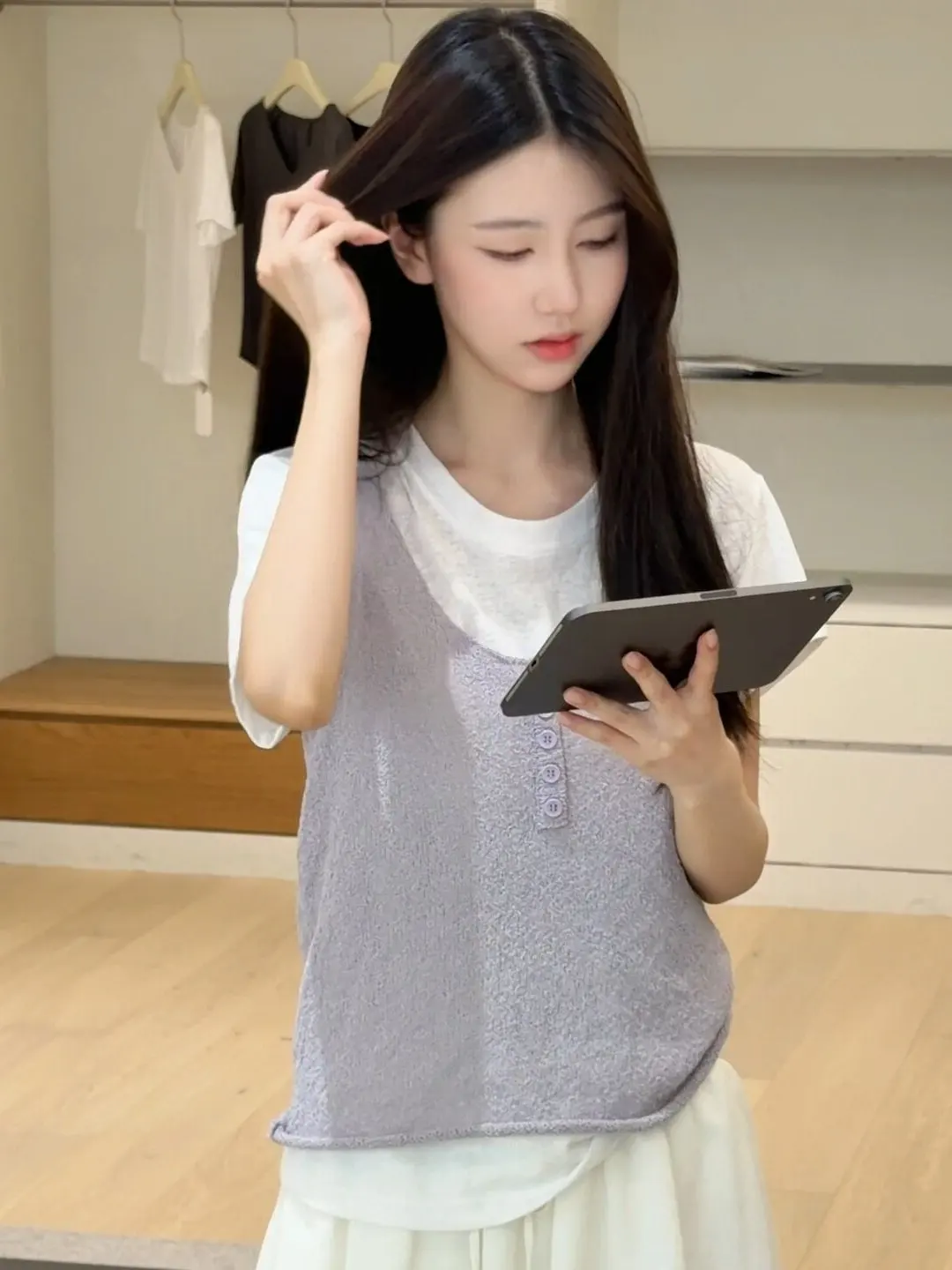 Korean Style Purple Knitted Strap Vest White Short Sleeve T Shirt Women Summer Anti Aging Matched Set Fashionable Ensemble
Korean Style Purple Knitted Strap Vest White Short Sleeve T Shirt Women Summer Anti Aging Matched Set Fashionable Ensemble
