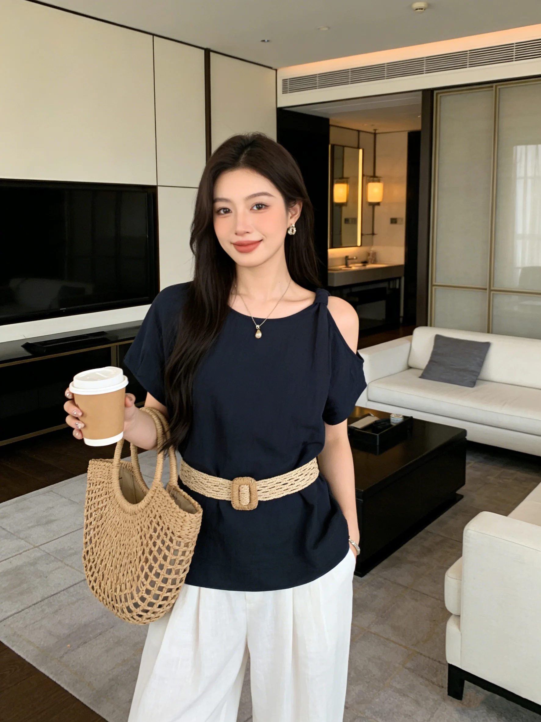 Retro Royal Blue round Ne oulder Bared Spicy Top Waist Belt Slimming Summer Versatile T-irt Korean Sle Slim Fit ort...
Retro Royal Blue round Ne oulder Bared Spicy Top Waist Belt Slimming Summer Versatile T-irt Korean Sle Slim Fit ort...