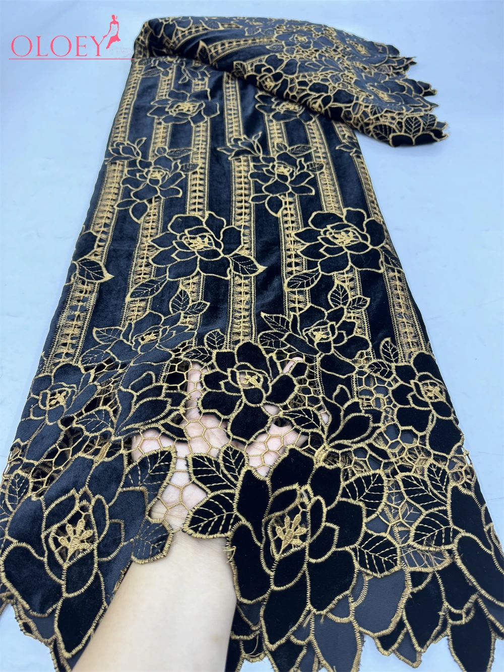 2024 Fashion French Embroidery Velvet Lace Fabric African Nigerian Lace Fabric For Wedding Dress
2024 Fashion French Embroidery Velvet Lace Fabric African Nigerian Lace Fabric For Wedding Dress