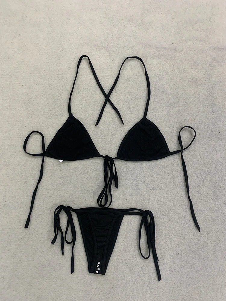 Y2K Summer Sparkly Rhinestone Bikini Women Black Halter Triangle Top Front & Side Tie Two Piece Minimalist Beach Swimwear
Y2K Summer Sparkly Rhinestone Bikini Women Black Halter Triangle Top Front & Side Tie Two Piece Minimalist Beach Swimwear