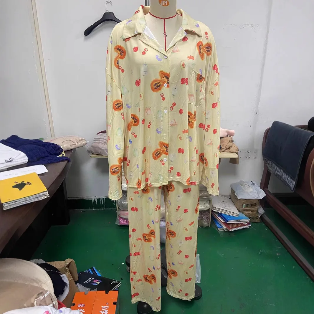 Women's Pullovers Pajama Set, Long Sleeved Button Up Shirt, Flower And Fruit Printed Wide Leg Pants, Pajamas
Women's Pullovers Pajama Set, Long Sleeved Button Up Shirt, Flower And Fruit Printed Wide Leg Pants, Pajamas
