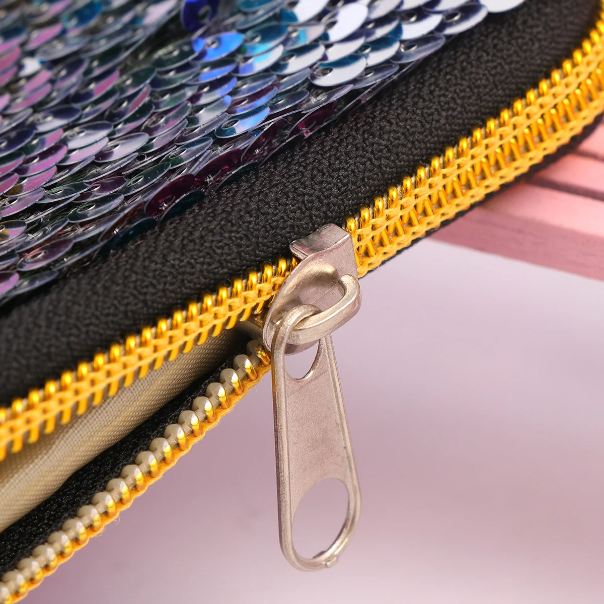 Shiny Sequins Pencil Bags Stationery Case Cute Pen Pouch for School Washable Kids Gifts Multifunctional Phone Bag
Shiny Sequins Pencil Bags Stationery Case Cute Pen Pouch for School Washable Kids Gifts Multifunctional Phone Bag