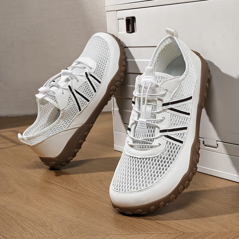 Wide toe design, men's summer casual shoes, breathable mesh upper, simple barefoot style, suitable for outdoor wear
Wide toe design, men's summer casual shoes, breathable mesh upper, simple barefoot style, suitable for outdoor wear