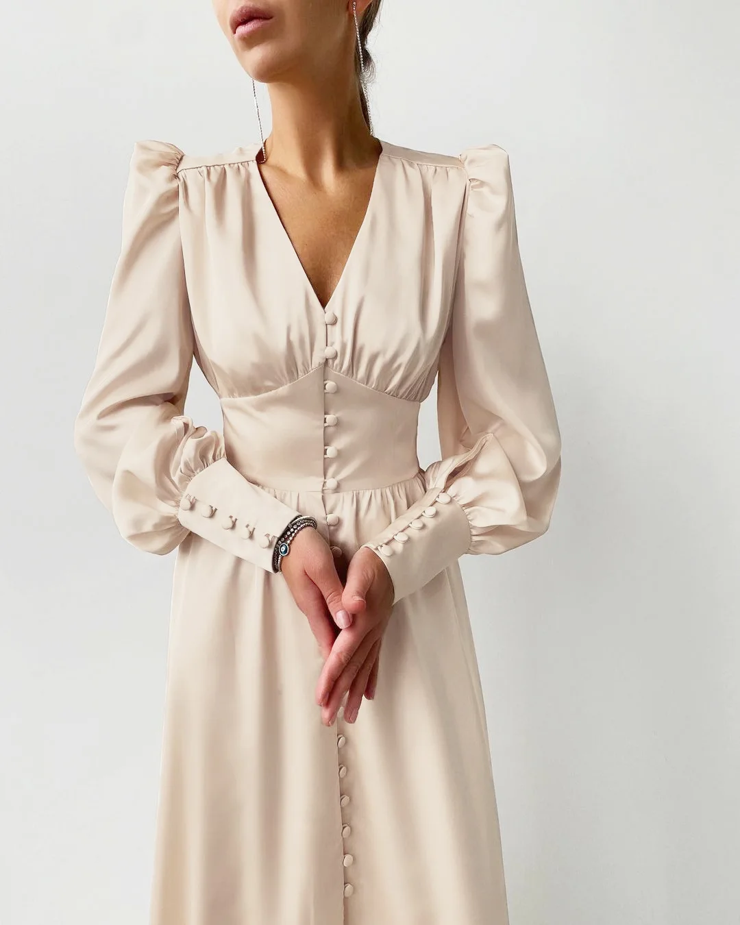DriftWear Satin Dress Women's 2025 Fashion Lantern Sleeves Slim Fit Elegant Bodycon Maxi Long Dress for Party Evening Night Out
DriftWear Satin Dress Women's 2025 Fashion Lantern Sleeves Slim Fit Elegant Bodycon Maxi Long Dress for Party Evening Night Out