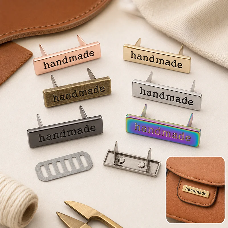 10/20/30Pcs 36x10mm Handmade Metal Bag Label Tags for Clothes Jeans Shoes Purse Decorative Buckles Sewing Hardware Parts Craft
10/20/30Pcs 36x10mm Handmade Metal Bag Label Tags for Clothes Jeans Shoes Purse Decorative Buckles Sewing Hardware Parts Craft