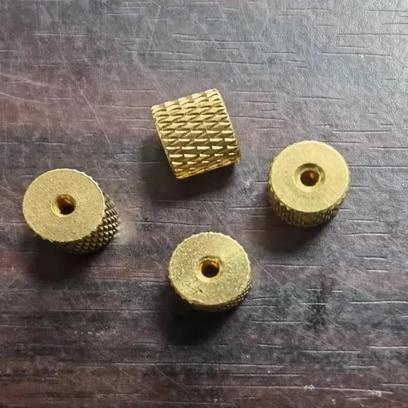 10pcs-50pcs M2 M2.5 M3 M4 Knurled brass thumb nut Brass Knurled Nut Cylindrical Adjust for Water Cooling PC Case Model
10pcs-50pcs M2 M2.5 M3 M4 Knurled brass thumb nut Brass Knurled Nut Cylindrical Adjust for Water Cooling PC Case Model