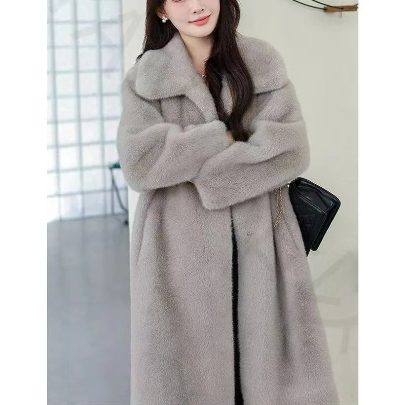 2025 New Environmentally Friendly Mink Fleece Fur Fur Integrated Autumn and Winter Thickened Long Square Neck Fur Jacket Women
2025 New Environmentally Friendly Mink Fleece Fur Fur Integrated Autumn and Winter Thickened Long Square Neck Fur Jacket Women