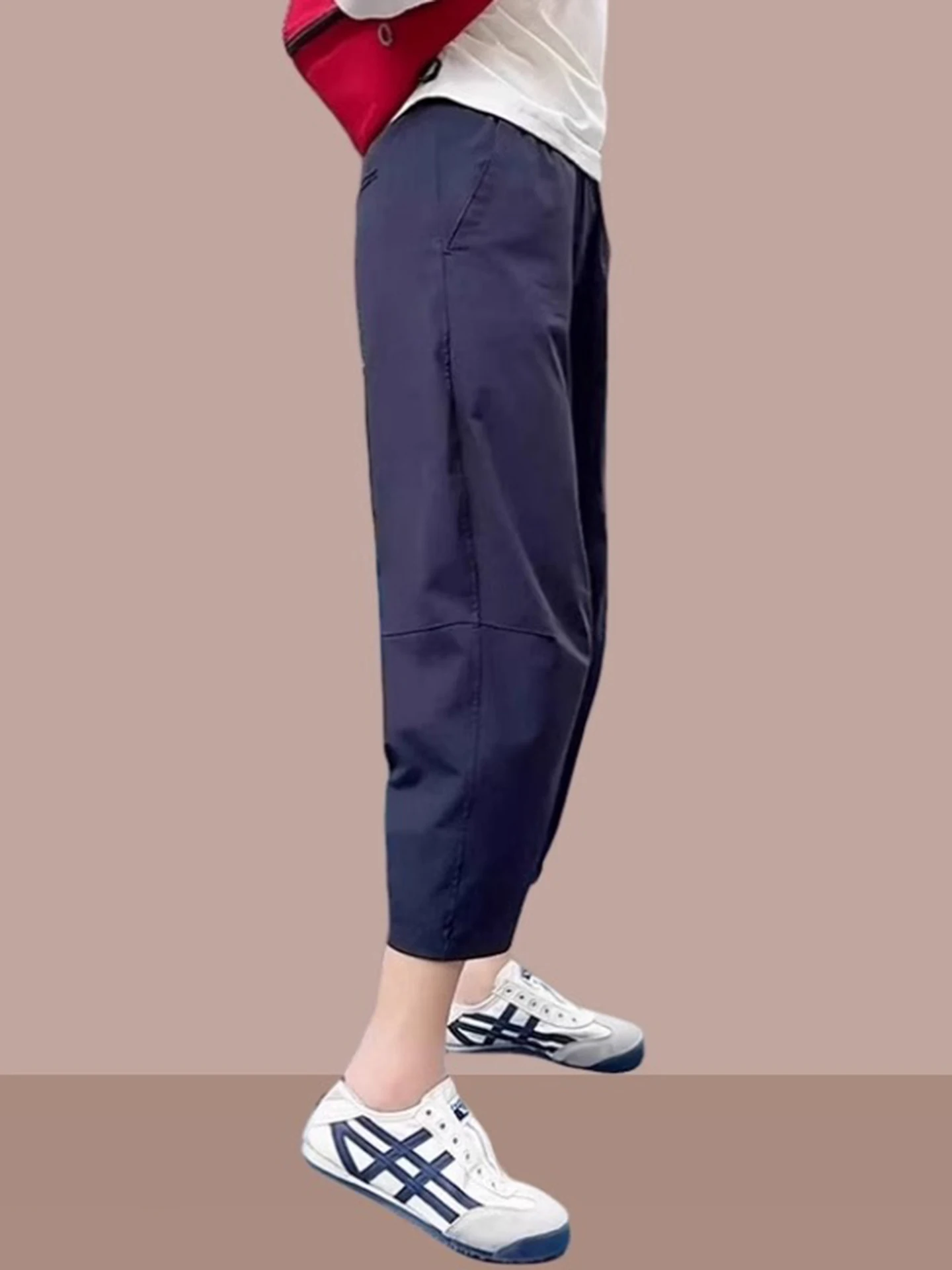 Qui Dry Ice Silk Спортивные брюки с высокой талией Женские летние тонкие свободные шаровары Прохладный пух Rutabaga Брюки Повседневные поездки на работу Sle
Qui Dry Ice Silk Спортивные брюки с высокой талией Женские летние тонкие свободные шаровары Прохладный пух Rutabaga Брюки Повседневные поездки на работу Sle