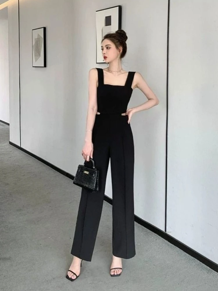 Женский летний комбинезон с вырезами, открытой талией, на тонких бретелях, с высокой талией, широкими штанинами и дизайнерским акцентом
Женский летний комбинезон с вырезами, открытой талией, на тонких бретелях, с высокой талией, широкими штанинами и дизайнерским акцентом