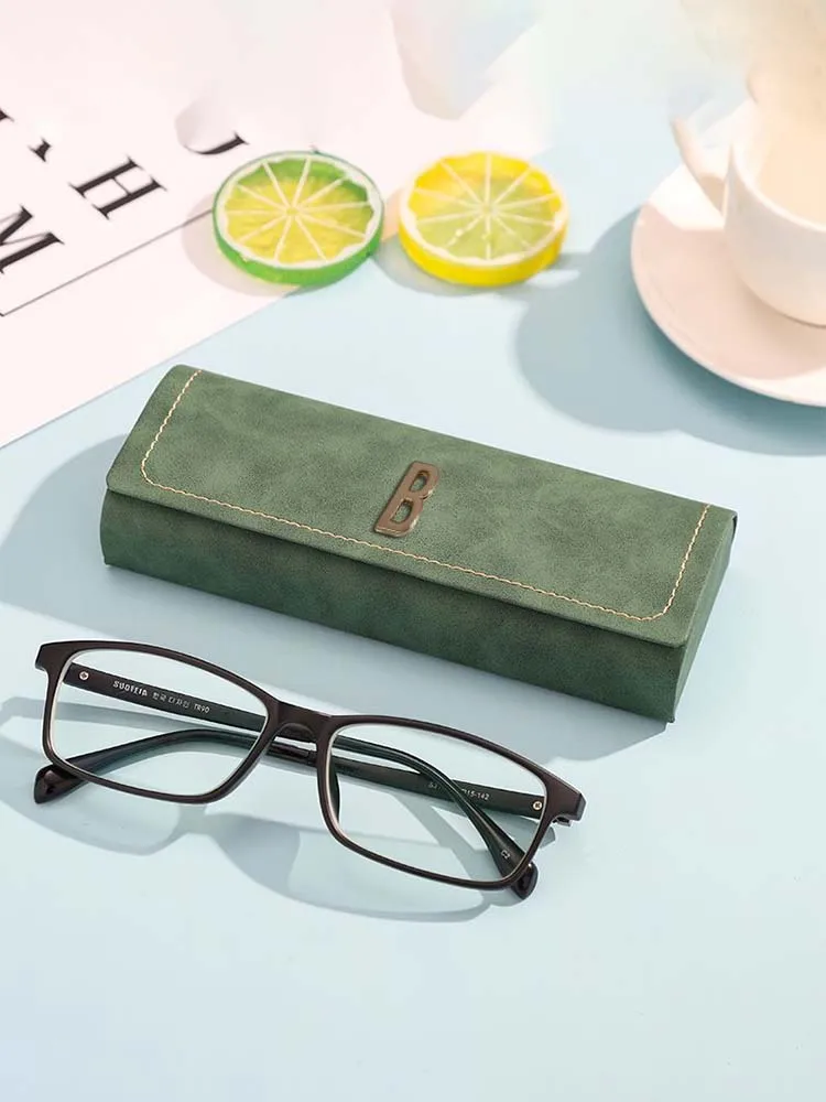 Customized Solid Color PU Eyewear Case: Durable & Safe Personalized Customer Name Artistic Letter Decor
Customized Solid Color PU Eyewear Case: Durable & Safe Personalized Customer Name Artistic Letter Decor