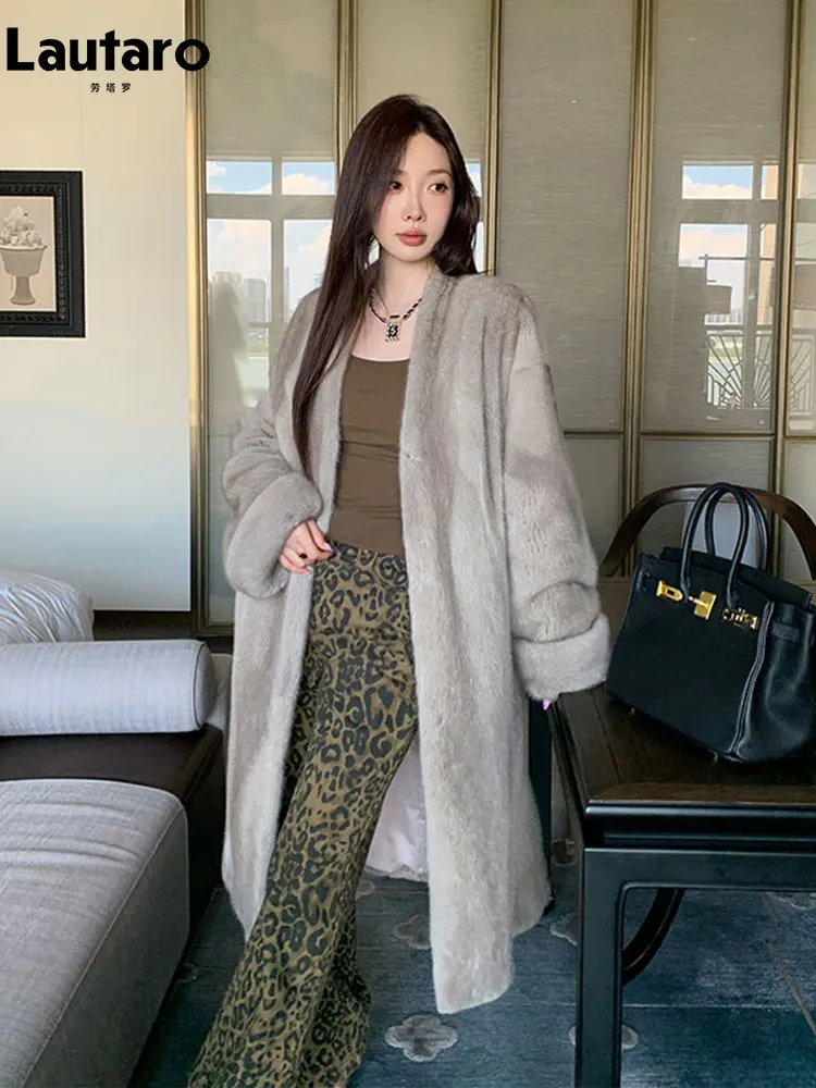 Lautaro Autumn Winter Brown Thick Warm Soft Faux Mink Fur Coat Women V Neck Elegant Luxury Chic Black Fluffy Furry Overcoat 2026
Lautaro Autumn Winter Brown Thick Warm Soft Faux Mink Fur Coat Women V Neck Elegant Luxury Chic Black Fluffy Furry Overcoat 2026
