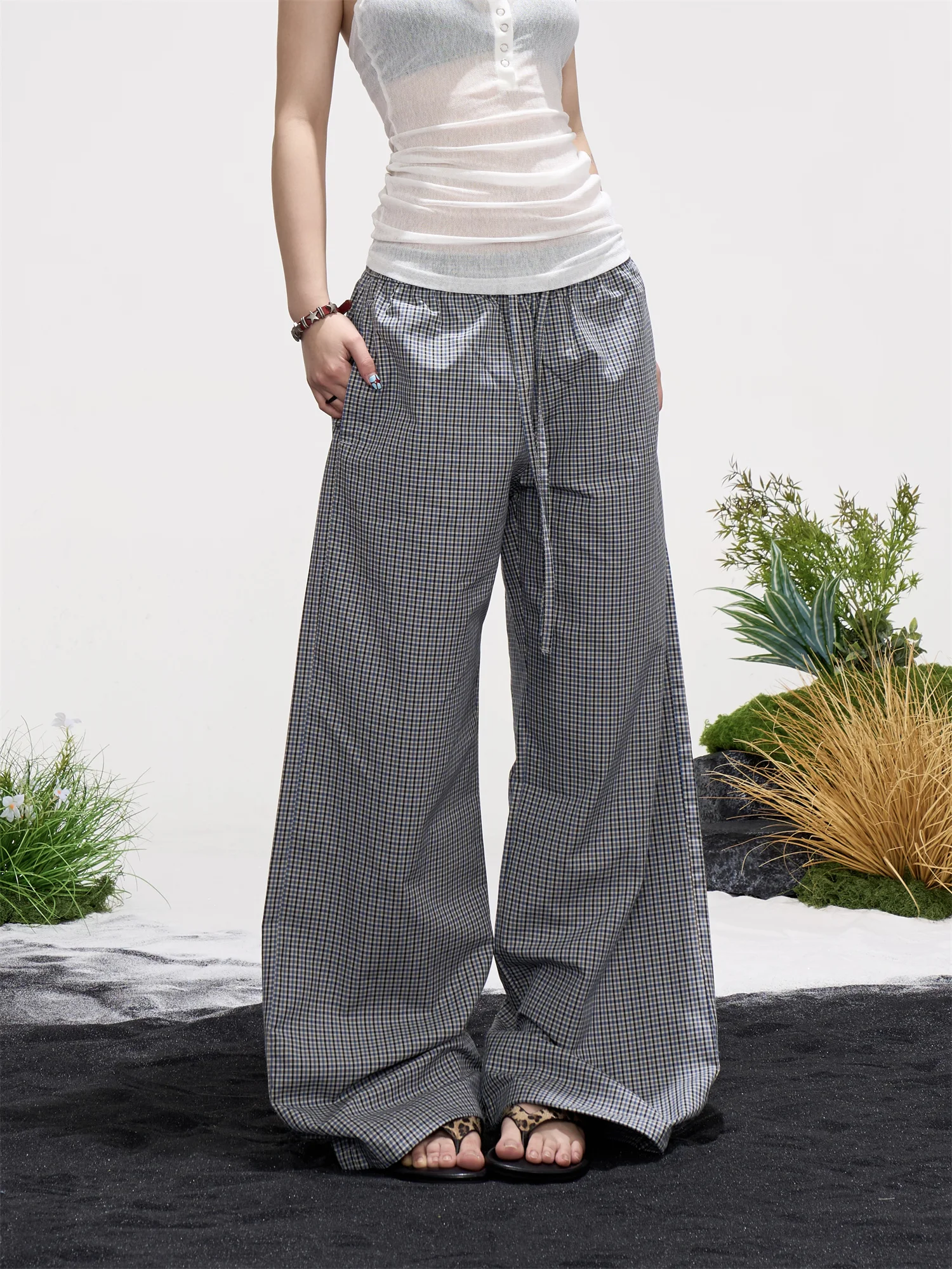 American Style Vintage Grey Wide Leg Pants Women Loose Drapey Straight Cut Slimming Floor Length Trousers Casual Pants
American Style Vintage Grey Wide Leg Pants Women Loose Drapey Straight Cut Slimming Floor Length Trousers Casual Pants