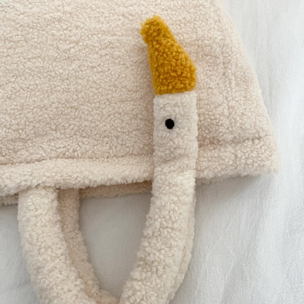 Плюшевые женские сумки, мягкие женские сумки-тоут с рисунком гуся, повседневные модные милые портативные регулируемые ремешки, простые для покупок, вечеринок
Плюшевые женские сумки, мягкие женские сумки-тоут с рисунком гуся, повседневные модные милые портативные регулируемые ремешки, простые для покупок, вечеринок