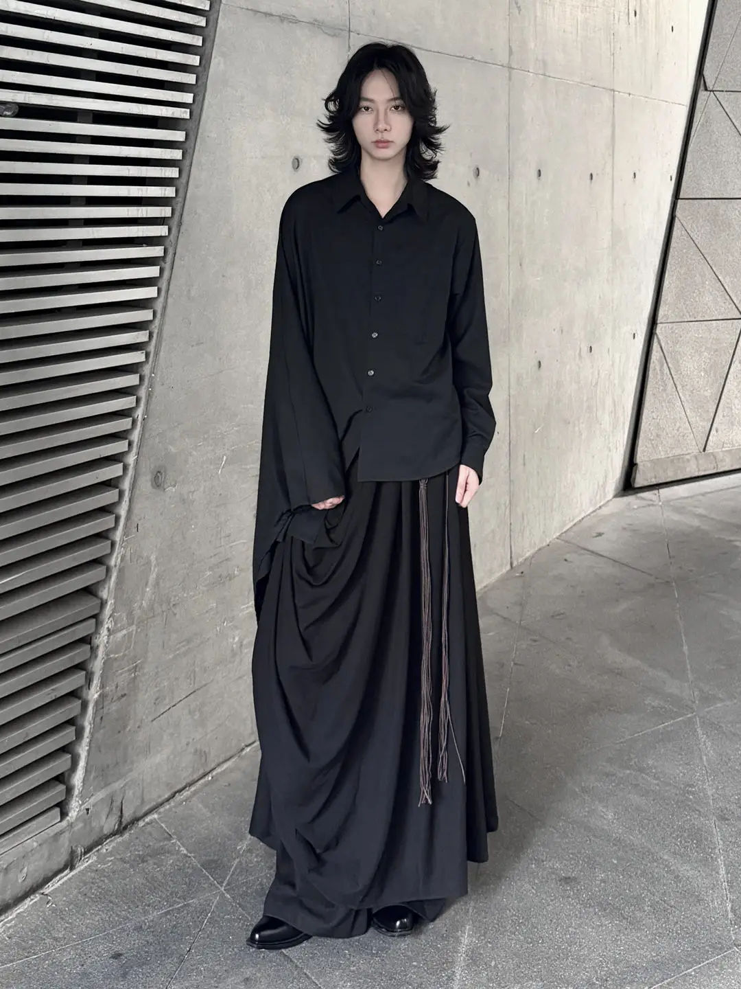 YAMAMOTO-Style Shirt 2026 HighQuality Riginal Design Cape Shirt, Solid Black Shirt, Asymmetrical, Irregular Top,Unisex style
YAMAMOTO-Style Shirt 2026 HighQuality Riginal Design Cape Shirt, Solid Black Shirt, Asymmetrical, Irregular Top,Unisex style