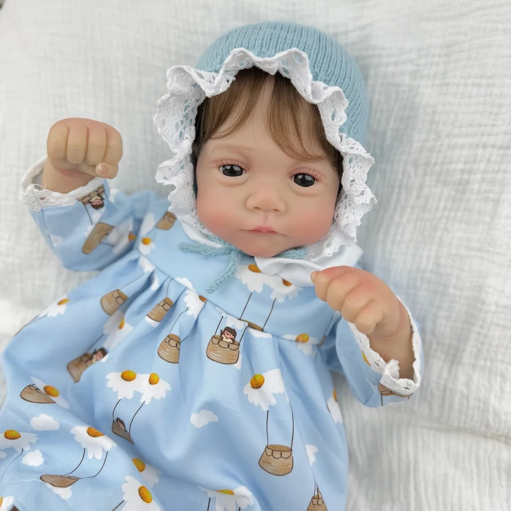 BZDOLL Cloth Body 45CM Reborn Baby Doll Toy For Kids 18inch Handmade Doll Set with Blue Floral Dress Lovely Birthday Gift
BZDOLL Cloth Body 45CM Reborn Baby Doll Toy For Kids 18inch Handmade Doll Set with Blue Floral Dress Lovely Birthday Gift