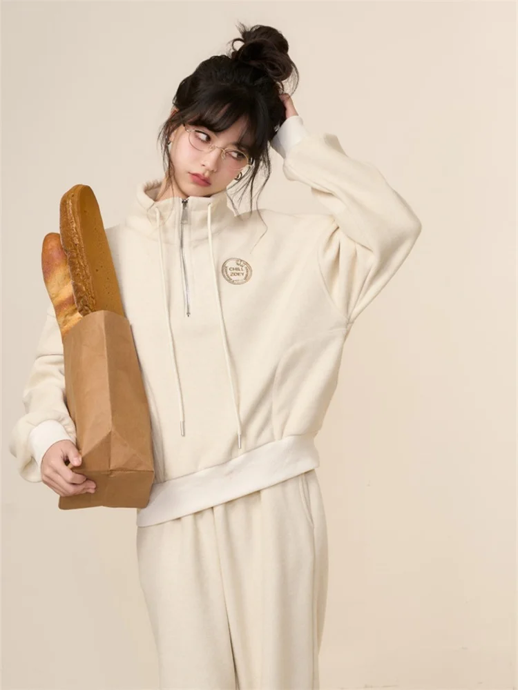 Almond White Badge Set Women's Winter 2026 New Popular High-End Sport Suit Casual Sportswear Long Sleeve Stand Collar Two-Pie...
Almond White Badge Set Women's Winter 2026 New Popular High-End Sport Suit Casual Sportswear Long Sleeve Stand Collar Two-Pie...