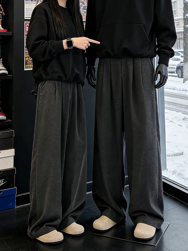 Deep Grey Woolen Men's Casual Pants Spring Folded Drape Wide Leg Straight Cut American Style High Waist Fashionable Trousers
Deep Grey Woolen Men's Casual Pants Spring Folded Drape Wide Leg Straight Cut American Style High Waist Fashionable Trousers