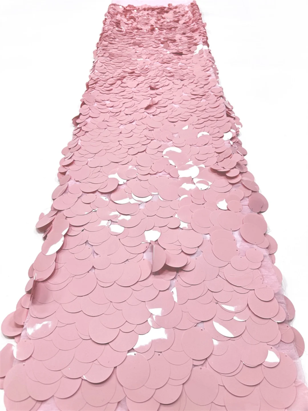 African French Big Sequins Lace Fabric 2026 High Quality Lace Sequins Fabric Nigerian Tulle Mesh Lace Fabrics For Wedding Party
African French Big Sequins Lace Fabric 2026 High Quality Lace Sequins Fabric Nigerian Tulle Mesh Lace Fabrics For Wedding Party