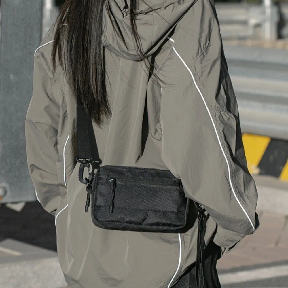 Portable Square Nylon Crossbody Bag Adjustable Lightweight Single Shoulder Bag Solid Color Korean Style Messenger Bag Student
Portable Square Nylon Crossbody Bag Adjustable Lightweight Single Shoulder Bag Solid Color Korean Style Messenger Bag Student