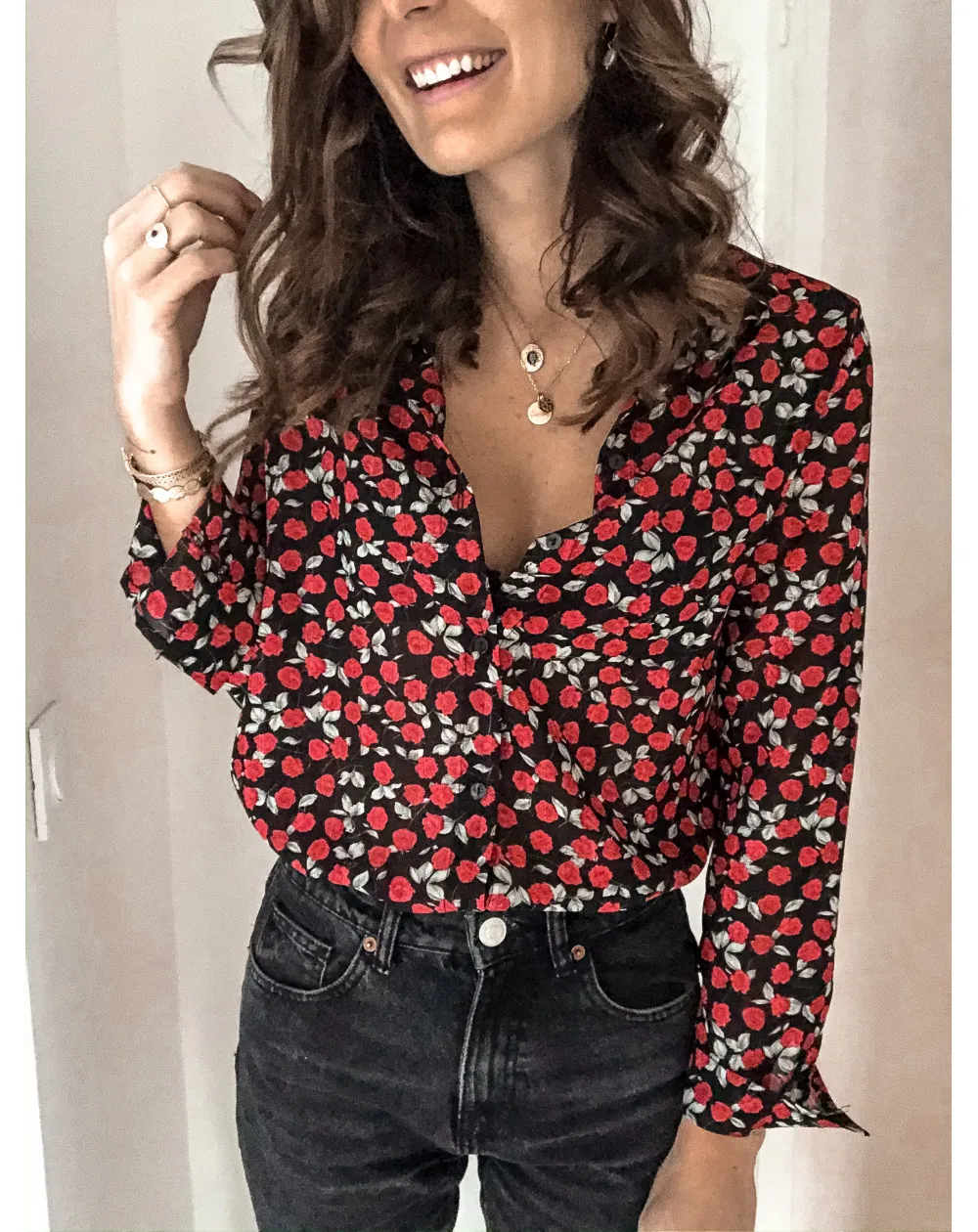 Новинка 2026: Модная женская рубашка с длинным рукавом, с персонализированным принтом в горошек методом горячего тиснения
Новинка 2026: Модная женская рубашка с длинным рукавом, с персонализированным принтом в горошек методом горячего тиснения