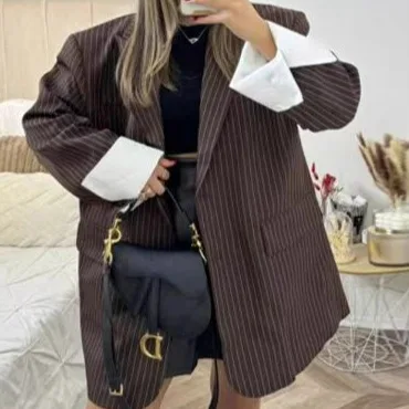 Casual Stripe Loose Blazer Women Long Sleeve Contrast Lapel Single Breasted Jacket Female 2025 Autumn Fake Pocket Coat Lady
Casual Stripe Loose Blazer Women Long Sleeve Contrast Lapel Single Breasted Jacket Female 2025 Autumn Fake Pocket Coat Lady