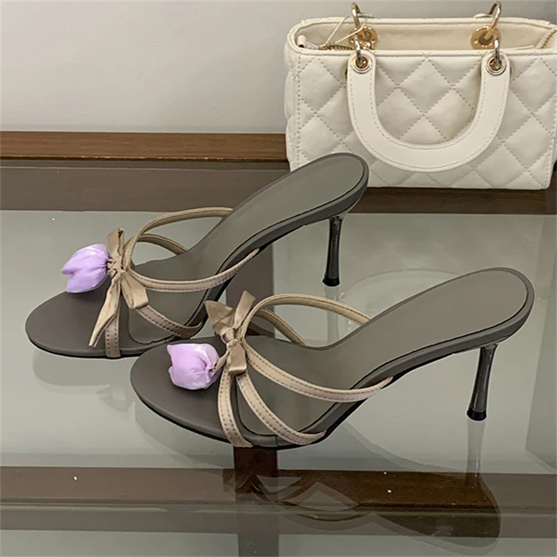 Aneikeh Elegant Bow Heeled Sandals for Women Satin Strap Open Toe Stiletto Heel Mules Slip-on Slippers for Wedding Party
Aneikeh Elegant Bow Heeled Sandals for Women Satin Strap Open Toe Stiletto Heel Mules Slip-on Slippers for Wedding Party