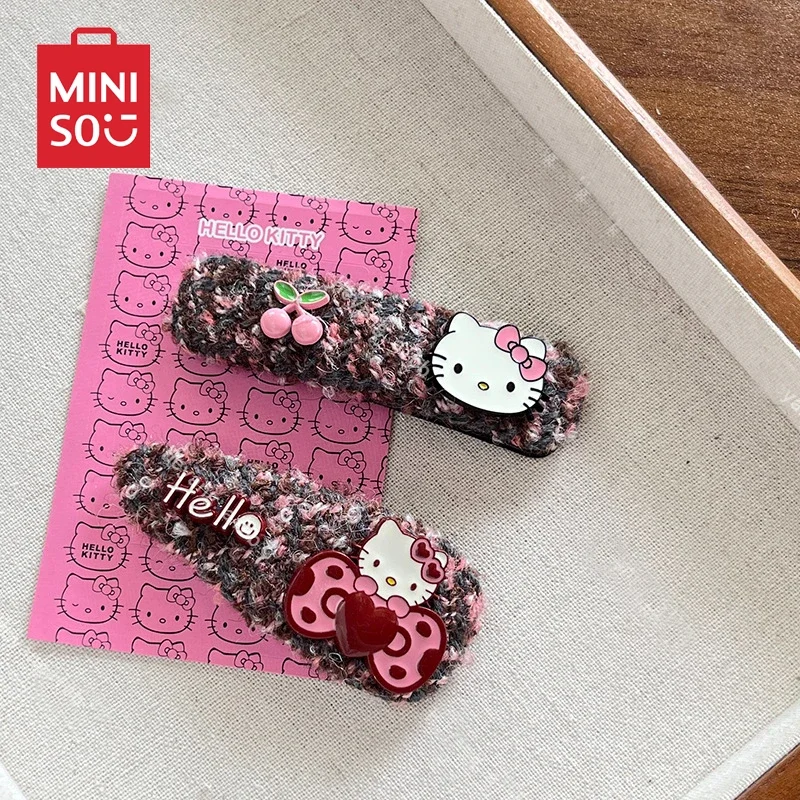 Cartoon Cute Hello Kitty Hairpin Sweet Girl Student Versatile Fashion New Autumn/Winter 2025 Gift Creative Checkered Pattern
Cartoon Cute Hello Kitty Hairpin Sweet Girl Student Versatile Fashion New Autumn/Winter 2025 Gift Creative Checkered Pattern