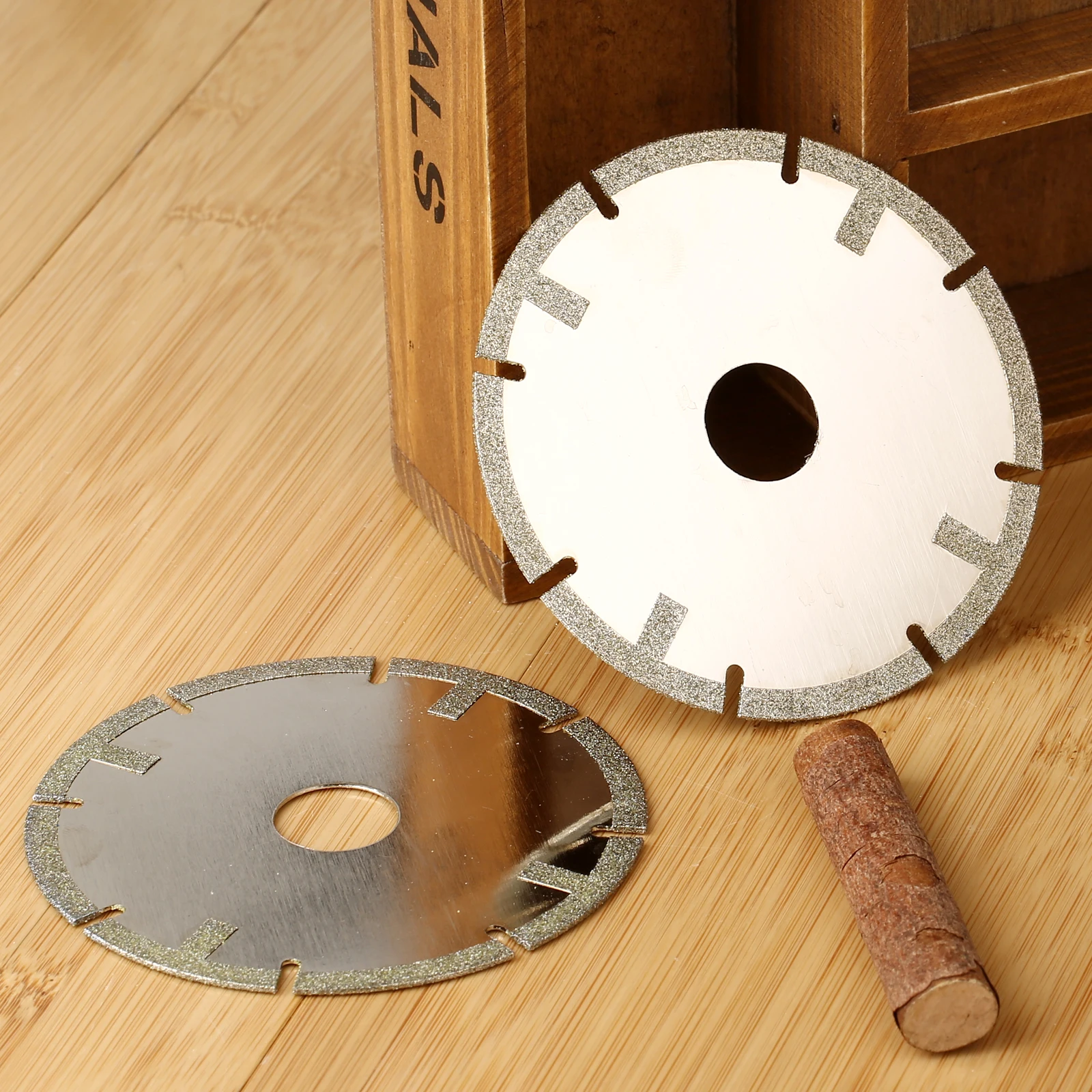 2pcs Grit 60 Diamond Coated Cut Off Grinding Saw Blade Wheel Disc 1.5mm Thickness Coarse 100mm Cutting Glass Ceramics Tiles Jade
2pcs Grit 60 Diamond Coated Cut Off Grinding Saw Blade Wheel Disc 1.5mm Thickness Coarse 100mm Cutting Glass Ceramics Tiles Jade