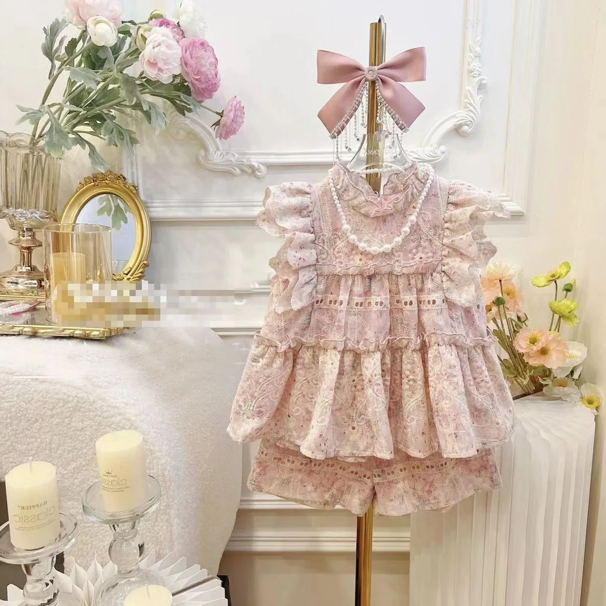 Girls' Summer New Set 2025 Wealthy and Elegant Short Sleeve Top for Baby Girls To Look White and Western Two Piece Set Trendy
Girls' Summer New Set 2025 Wealthy and Elegant Short Sleeve Top for Baby Girls To Look White and Western Two Piece Set Trendy