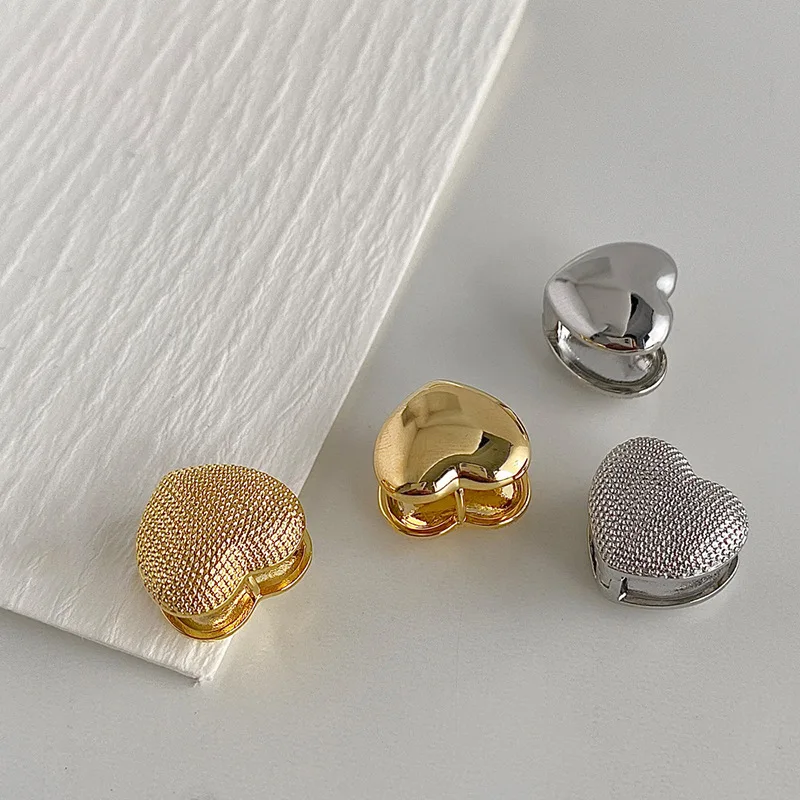 Simple Metal Style Double-Sided Heart-Shape Earrings for Woman Fashion Accessories Elegance Love Geometry Ear Buckles Jewerly
Simple Metal Style Double-Sided Heart-Shape Earrings for Woman Fashion Accessories Elegance Love Geometry Ear Buckles Jewerly