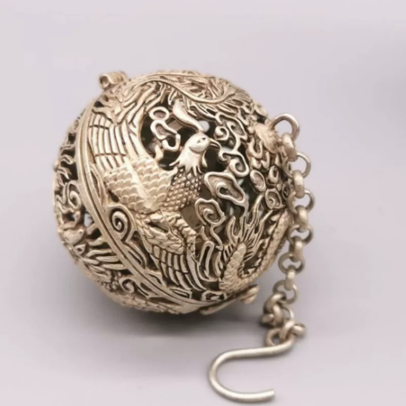 Antique Collection Copper Silver Plated Dragon Phoenix Aromatherapy Balls Hollow Flower Bird Pattern Creative Personalized Craft
Antique Collection Copper Silver Plated Dragon Phoenix Aromatherapy Balls Hollow Flower Bird Pattern Creative Personalized Craft