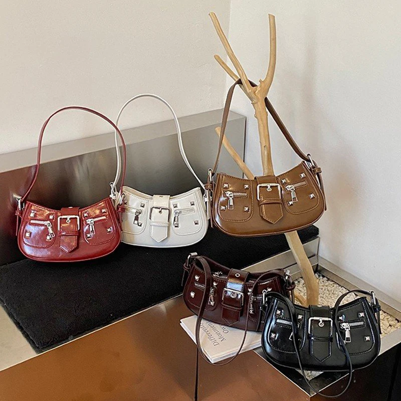 PU Leather Small Square Handbag for Women New Fashionable Versatile Crossbody Bag Commuter Retro Single Shoulder Underarm Bag
PU Leather Small Square Handbag for Women New Fashionable Versatile Crossbody Bag Commuter Retro Single Shoulder Underarm Bag