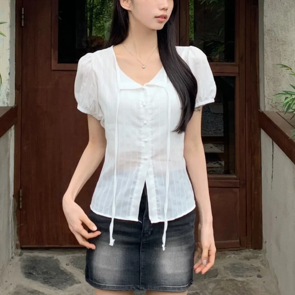 2026 New Chic Korean Style Women's Shirt Sweet Bow Waist Bubble Short Sleeve Top Fashionable Summer Fashion
2026 New Chic Korean Style Women's Shirt Sweet Bow Waist Bubble Short Sleeve Top Fashionable Summer Fashion