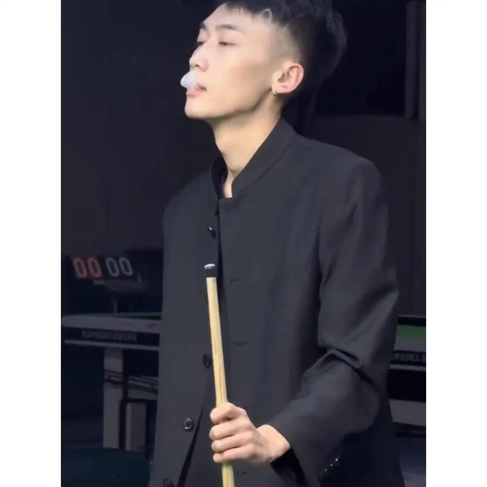 New 2025 Men's Jaet oulder Pads Stand Collar Chinese Sle Faion Brand Haome Autumn Outerwear Polyester Long Sve
New 2025 Men's Jaet oulder Pads Stand Collar Chinese Sle Faion Brand Haome Autumn Outerwear Polyester Long Sve