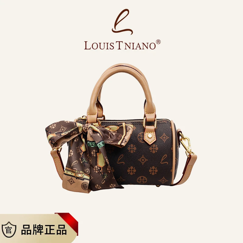 Vintage Luxury Fashionable Diaper Bag For Women Designer Leather Large Capacity Tote Elegant Minimalist Classic Stylish Commuter
Vintage Luxury Fashionable Diaper Bag For Women Designer Leather Large Capacity Tote Elegant Minimalist Classic Stylish Commuter