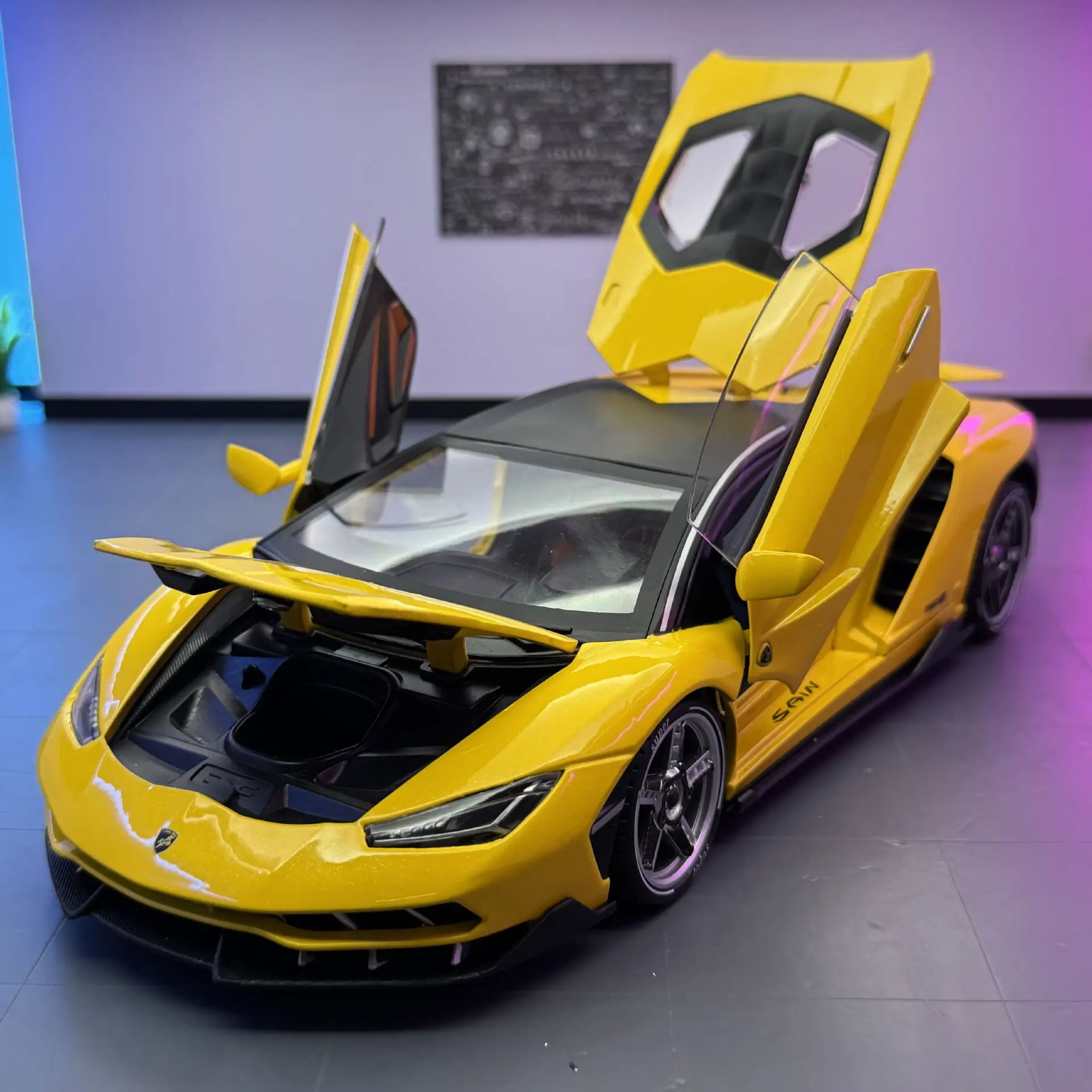 1:18 LP770 LP770-4 Alloy Sports Car Model Diecast Metal Track Racing Car Vehicles Model Sound and Light Simulation Kids Toy Gift
1:18 LP770 LP770-4 Alloy Sports Car Model Diecast Metal Track Racing Car Vehicles Model Sound and Light Simulation Kids Toy Gift
