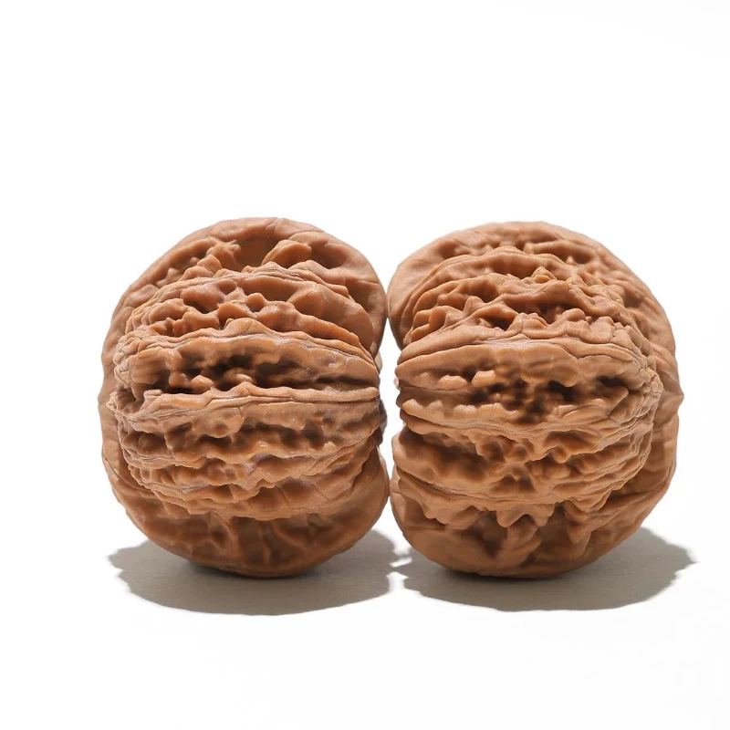 Premium Original Skin Four Towers Wenwan Walnuts Lion Head Kirin Pattern For Men Hand Massage Stress Relief Antique Collectible
Premium Original Skin Four Towers Wenwan Walnuts Lion Head Kirin Pattern For Men Hand Massage Stress Relief Antique Collectible
