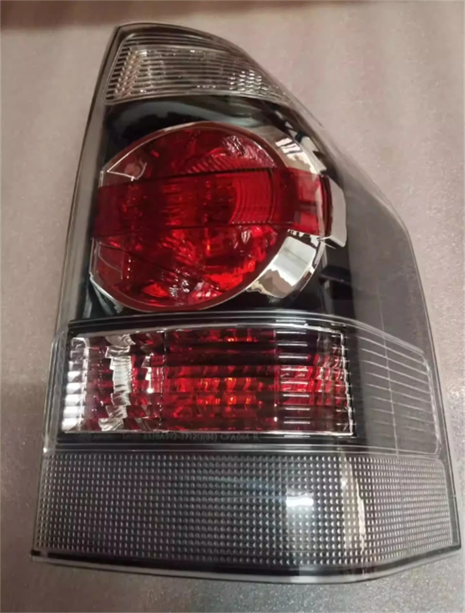 Car Led rear Tail Light for Mitsubishi Pajero V73 V77 Brake Driving Lamp Turn Signal
Car Led rear Tail Light for Mitsubishi Pajero V73 V77 Brake Driving Lamp Turn Signal