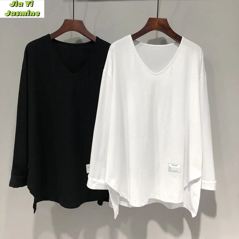 Women's Spring New Split T-shirt Stacked Long Sleeve Bottom Shirt V-neck Loose Large T-shirt Design Sense Top
Women's Spring New Split T-shirt Stacked Long Sleeve Bottom Shirt V-neck Loose Large T-shirt Design Sense Top